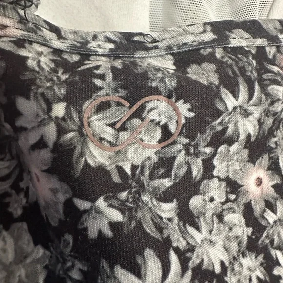Calia floral workout tank with built in bra size large - Picture 4 of 5